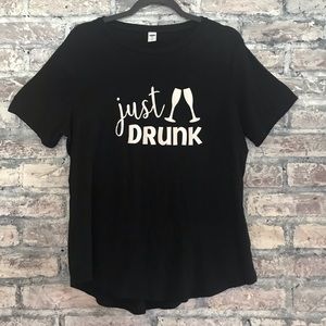 🌸5 for $20 Sale 🌸Soft Black lux tshirt “just drunk” great condition!
